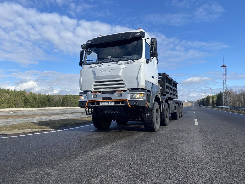 МЗКТ-750005-020. Тягач. МЗКТ тягач. Баз грузовик.