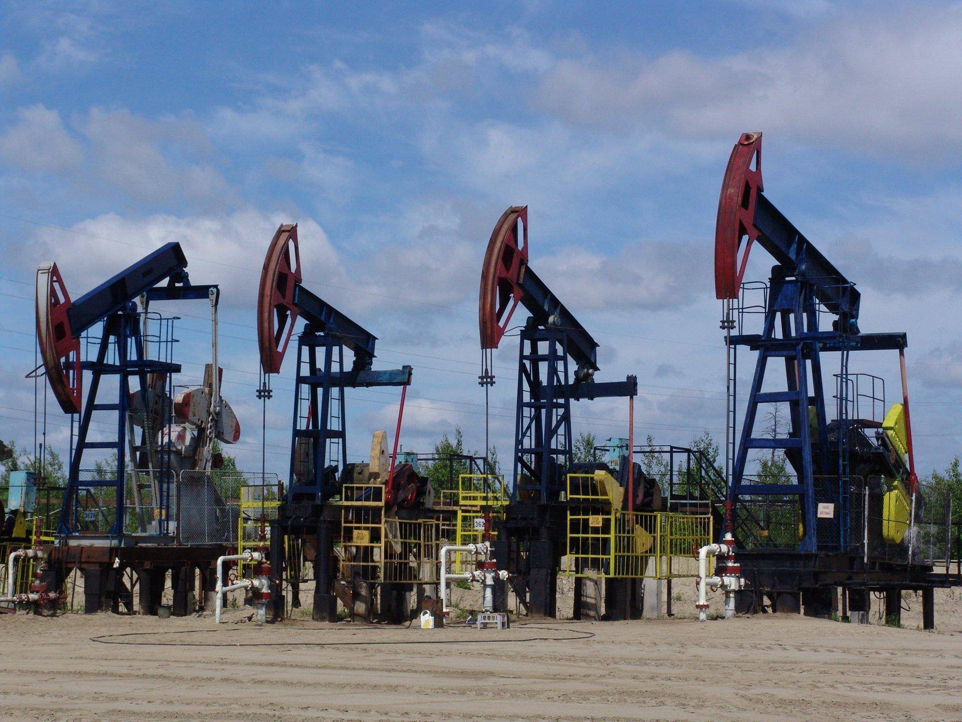 Алданское золотое месторождение полюс. Прииск маят алмазы анабара. Якутия золото селигдара. Полиметалл золото северного урала. Машины добывающие алмазы.