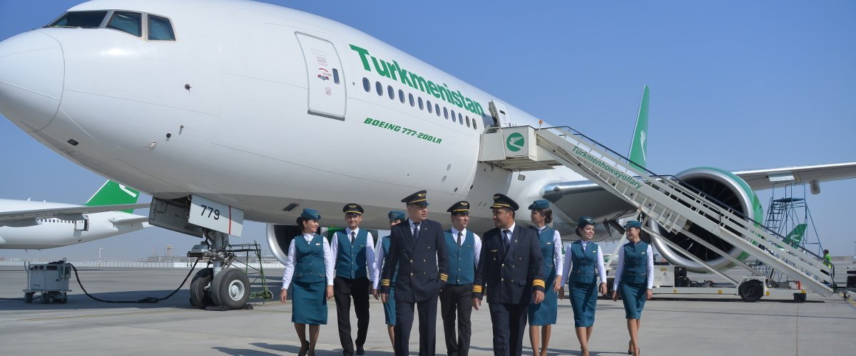 Гонконг туркменистан. Туркменистан Аирлинес Боинг 777. Авиакомпания Turkmenistan Airlines Туркменистан. Туркменпортал туркменские авиалинии. Боинг Туркменховаеллары.