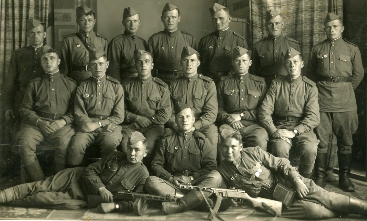 дроздовец а. армия генерала п. генерал врангель 1922. туркул,. врангель белый командир.