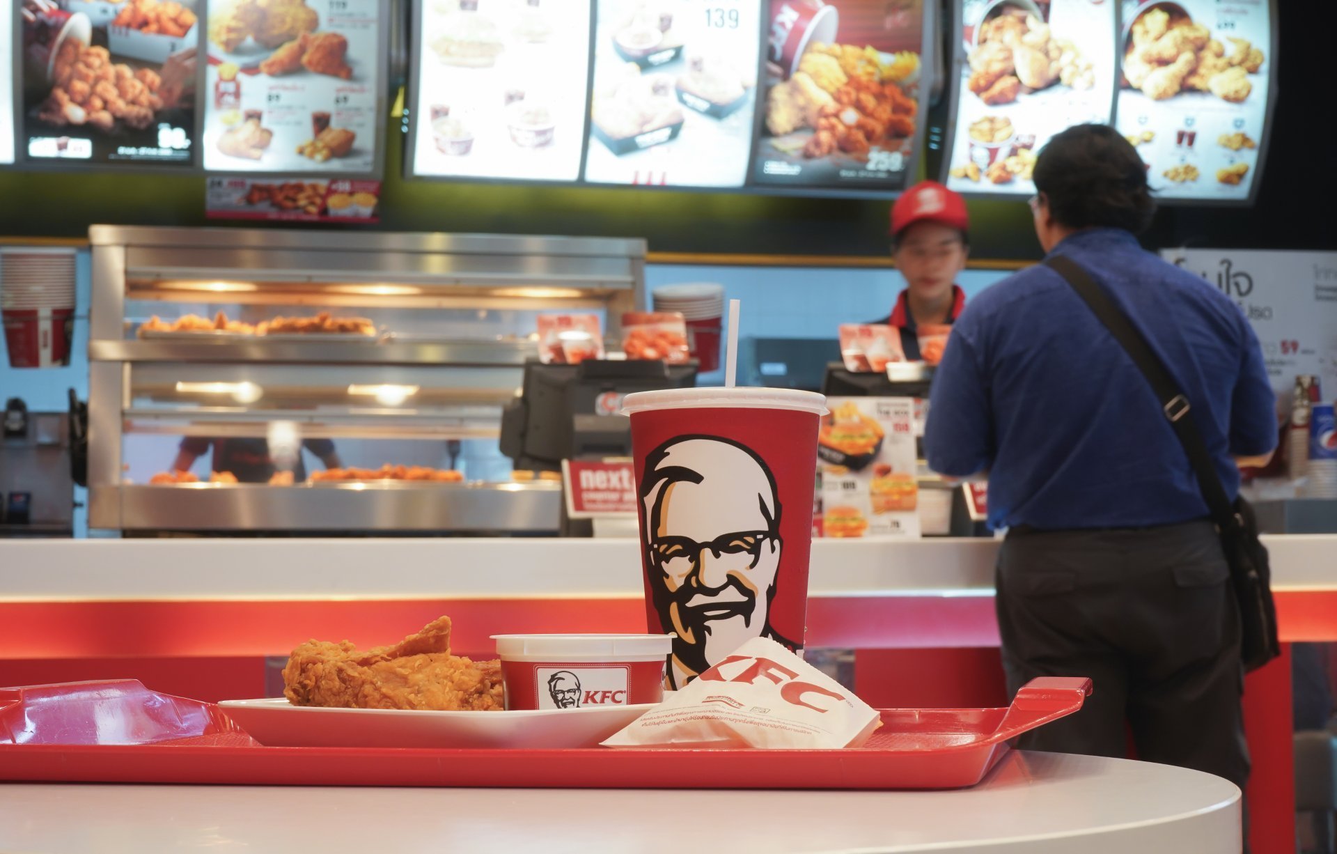 Зачем переименовали kfc. КФС Россия 2022. «KFC» — сеть ресторанов быстрого питания. Ростикс КФС 2023. Рестораны КФС США.