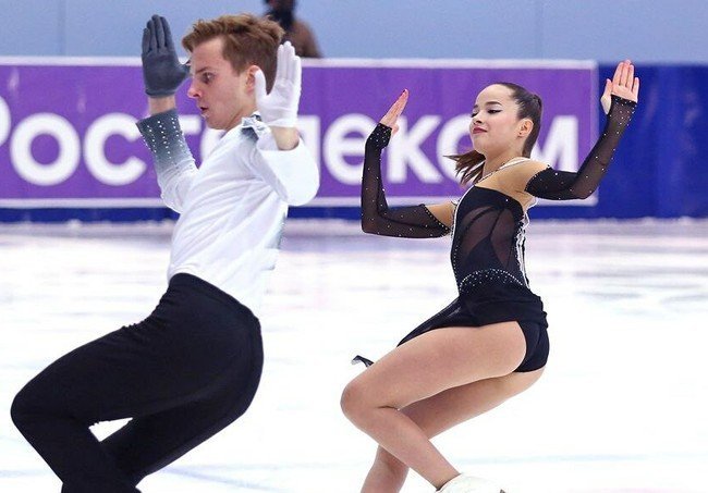 камила валиева фигуристка. артемьева брюханов фигурное катание. гран при среди юниоров 2024 фигурное катание. гран при среди юниоров 2024 фигурное катание. четверной аксель камила валиева.