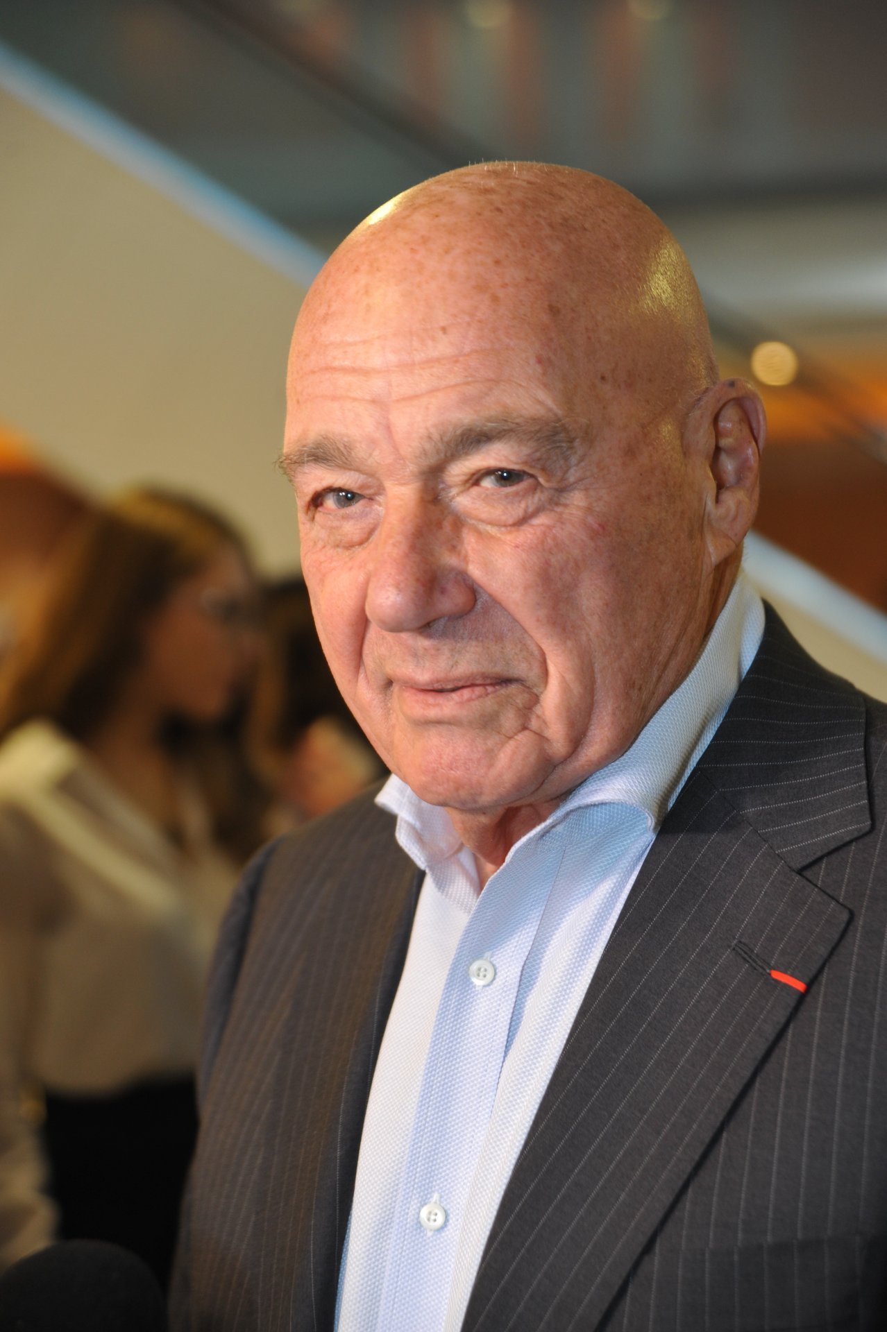 Где сейчас познер 2023. Премия Ника Познер. Владимир Познер с 80 летием. Домашние животные Владимира Познера. Какое решение принял Владимир Познер в 70 лет.