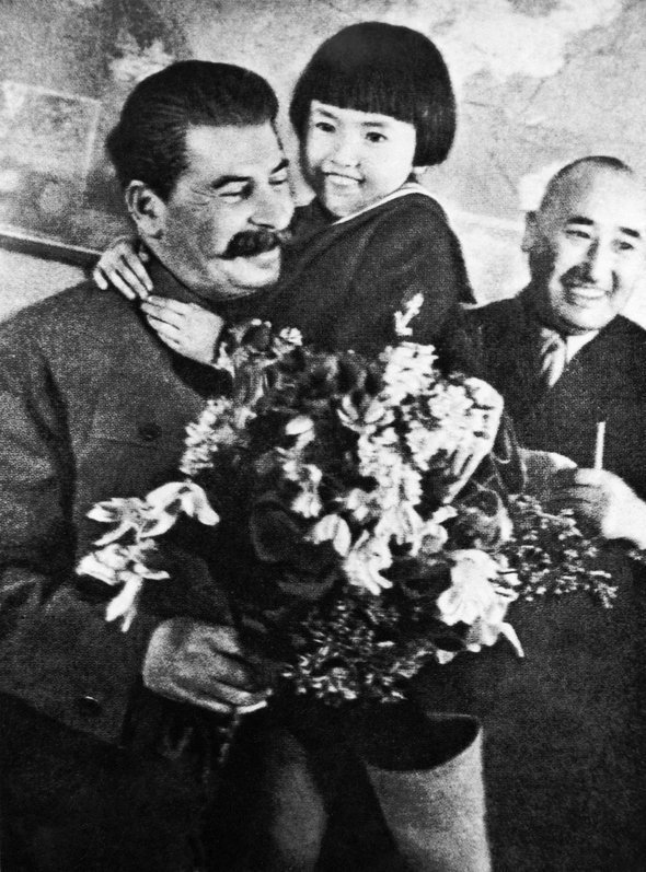 Иосиф Сталин и Энгельсина. 27 января 1936 года. Фото Михаила Калашникова